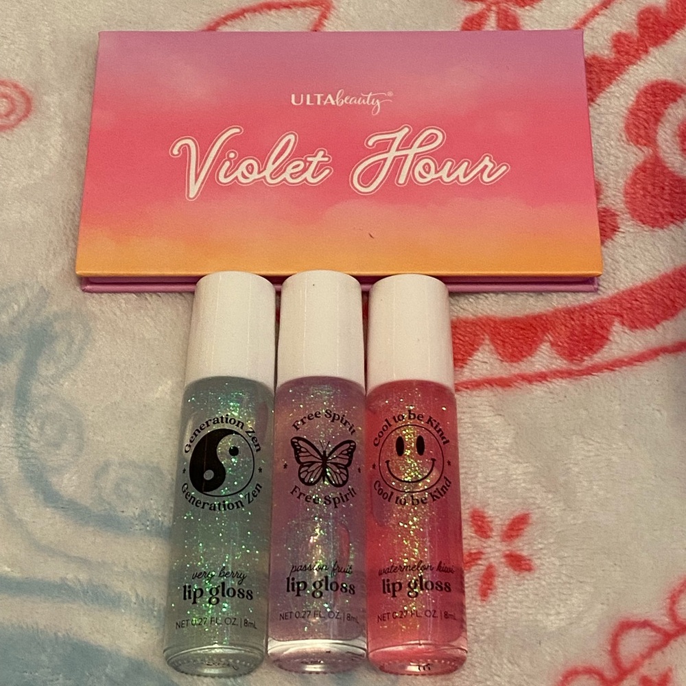 Eyeshadow & lipgloss bundle